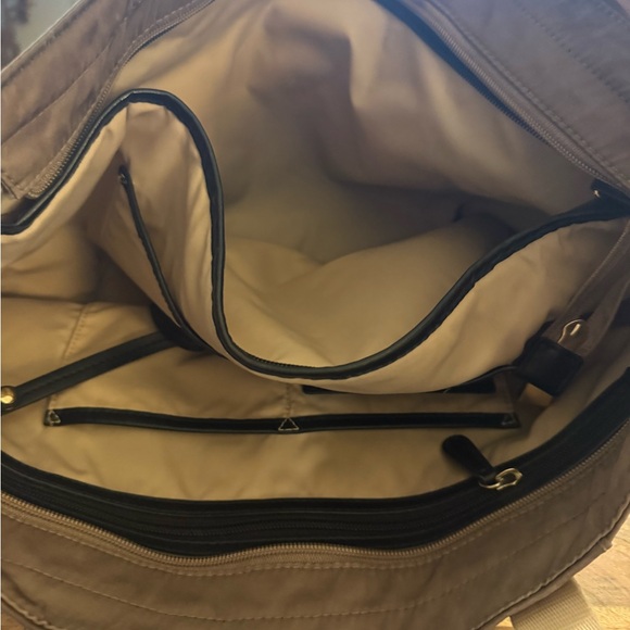 Michael Kors Polly Zip Top Tote - Picture 5 of 8